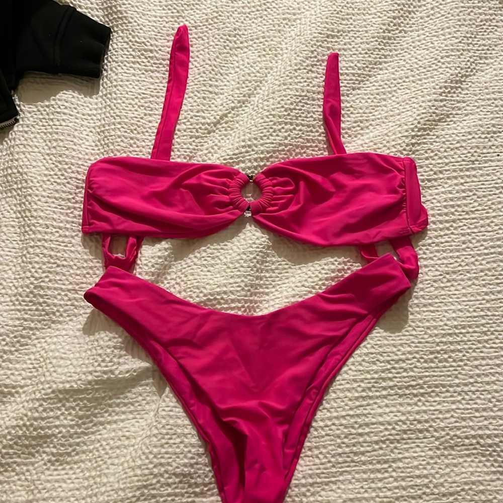 pink strapless bikini